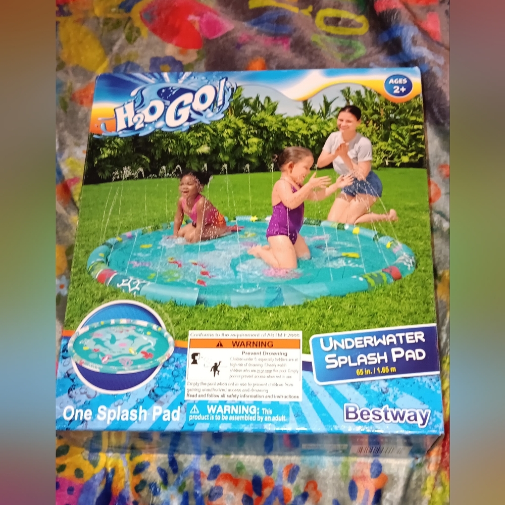 NIB H2O Go underwater splash pad